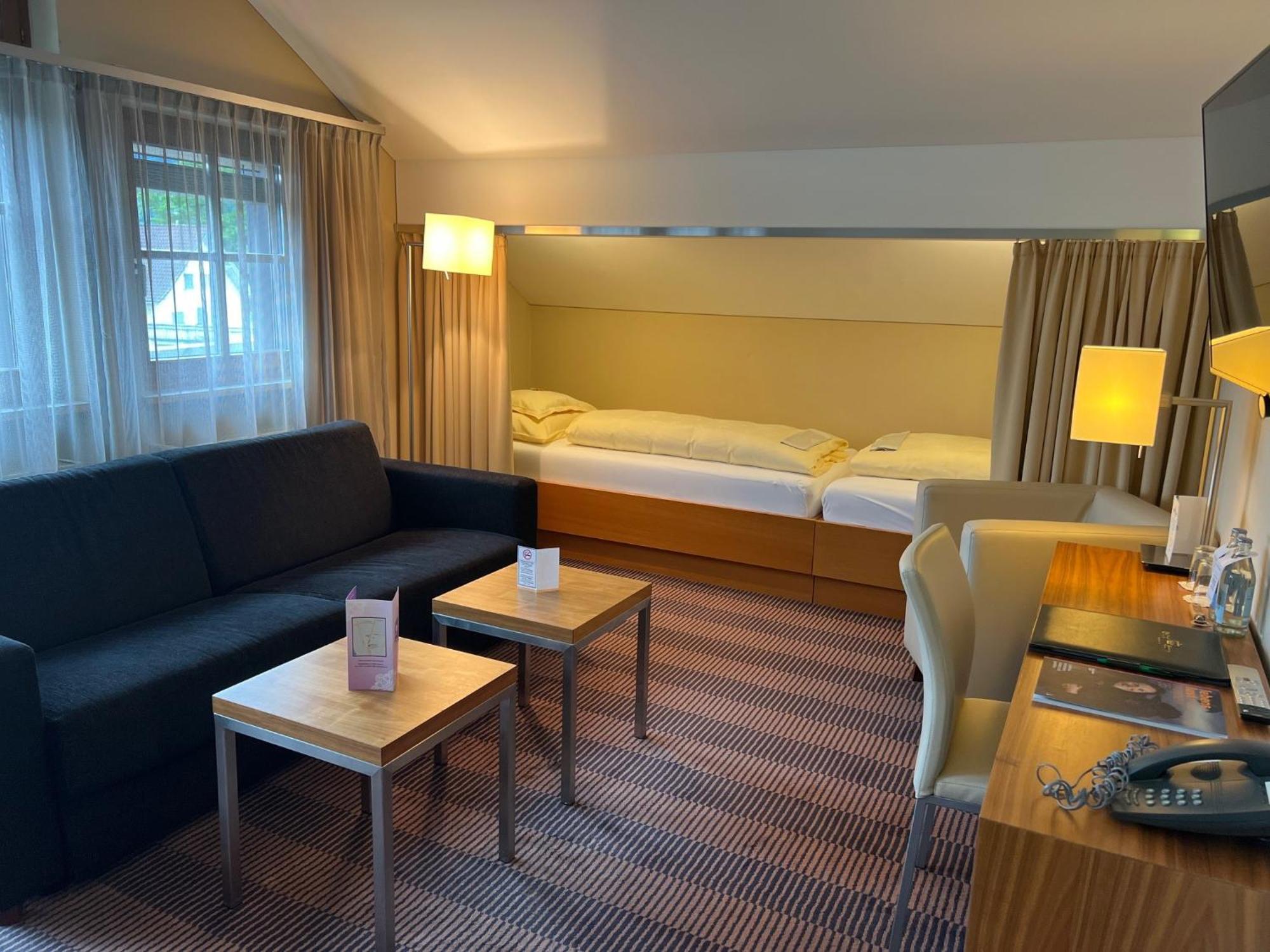 Hotel Gasthof Kroenele Lustenau Bagian luar foto